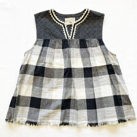 Moon River Tops - Women's / Teen's Moon River Black Cream Checkered Sleeveless Top size M